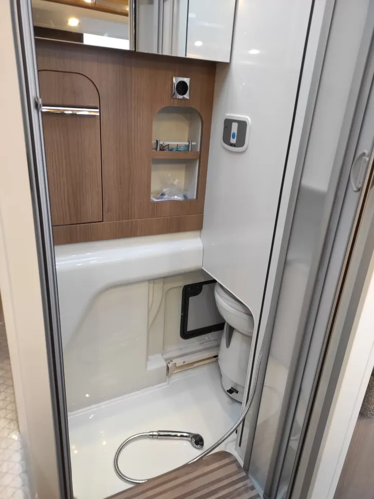 Fahrzeugbild Malibu Van Compact 540 DB #16