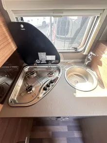 Fahrzeugbild Weinsberg CaraSuite 700 ME Mietfahrzeug Verfügbar 11.2026 #12