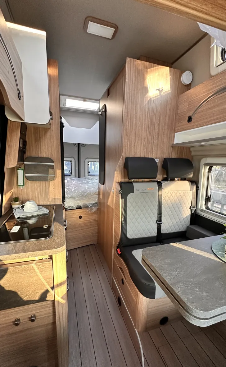 Fahrzeugbild Weinsberg CaraBus EDITION FIRE 600 MQH Verfügbar ab 11.2026 #6