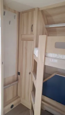 Fahrzeugbild Hobby De Luxe 560 KMFe 2000kg; TV-Halter; Univer.dose #8