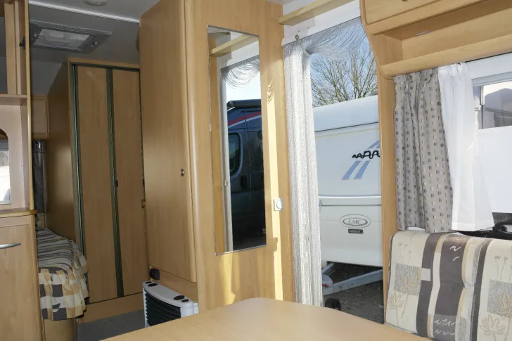 Fahrzeugbild Knaus Südwind 450 TF #5