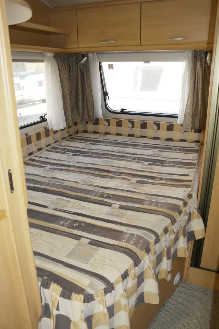 Fahrzeugbild Knaus Südwind 450 TF #18
