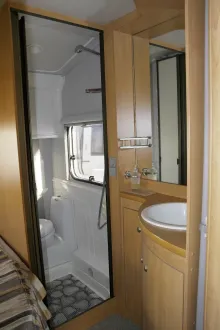 Fahrzeugbild Knaus Südwind 450 TF #25