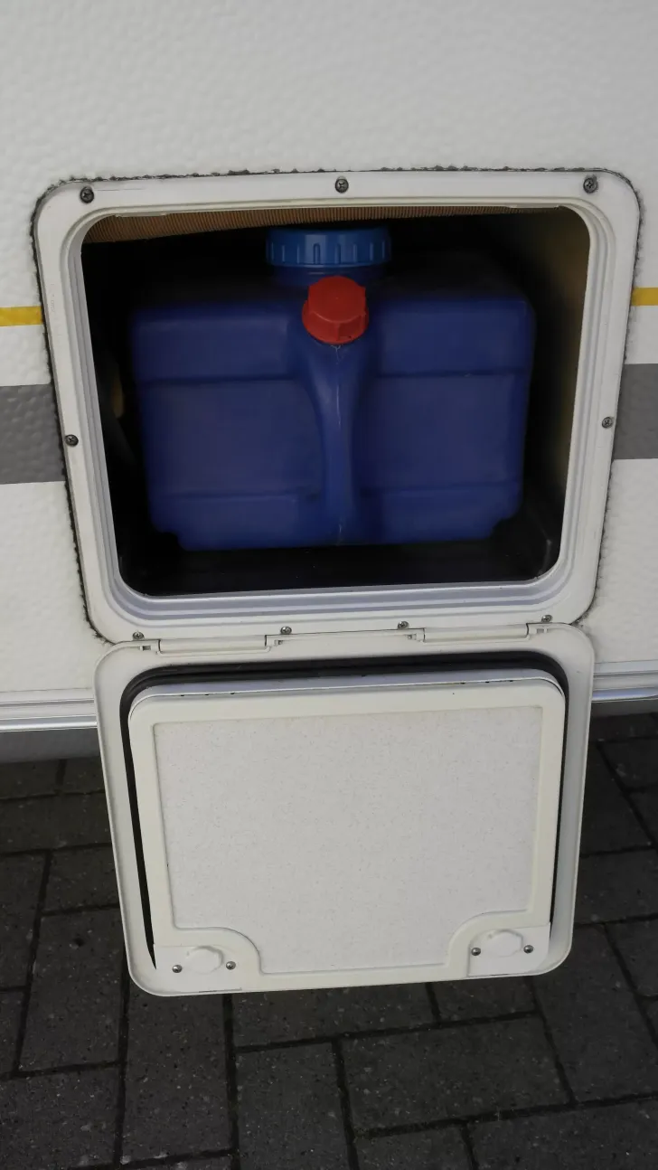 Fahrzeugbild Knaus Südwind 450 TF #33