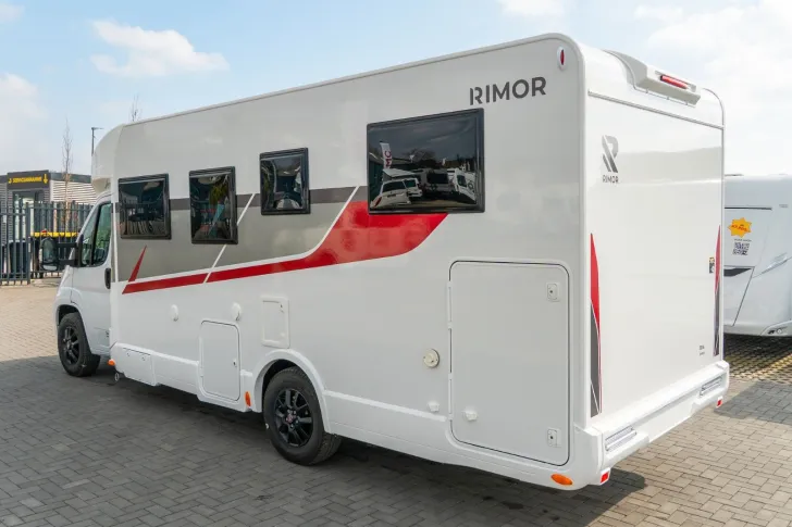 Fahrzeugbild Rimor Seal 99 Plus *Einzelbetten*Hubbett*Face2Face* #3