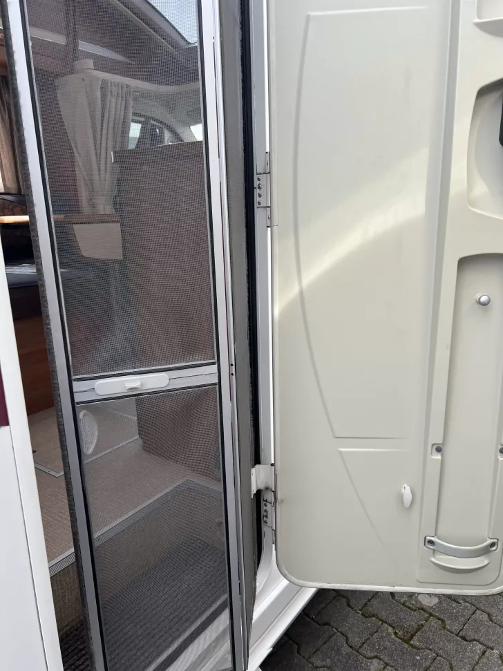 Fahrzeugbild Eura Mobil Terrestra T 590 FB #5