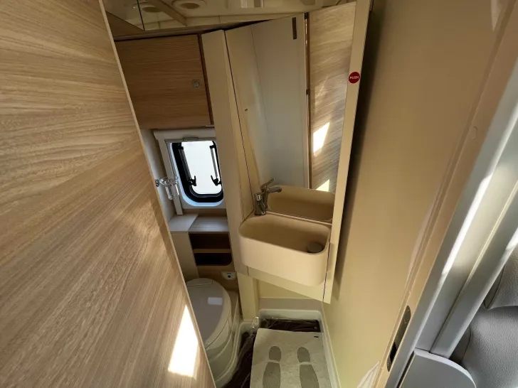 Fahrzeugbild Eura Mobil Van 595 HB #15