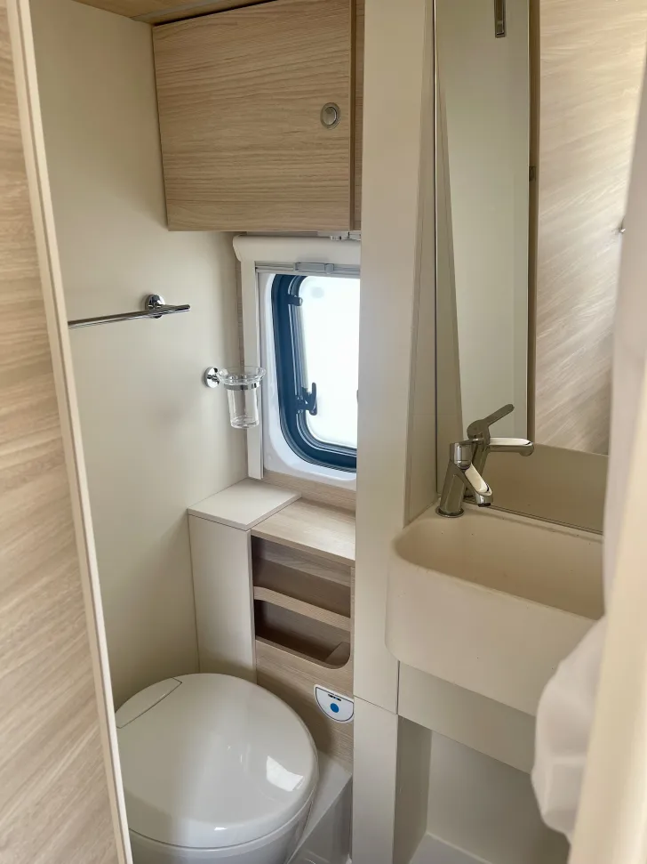 Fahrzeugbild Eura Mobil Van 635 EB #15