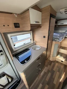 Bild 9 Weinsberg CaraCompact Suite MB EDITION PEPPER 640 MEG