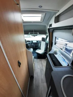 Bild 4 Sunlight Camper Van Cliff 590 4x4 Adventure Edition Verfüg./CombiD/Assistenz/Xenon