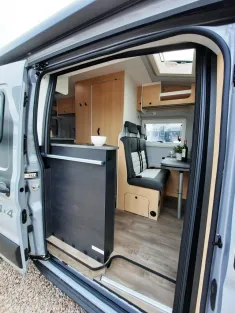 Bild 9 Sunlight Camper Van Cliff 590 4x4 Adventure Edition Verfüg./CombiD/Assistenz/Xenon