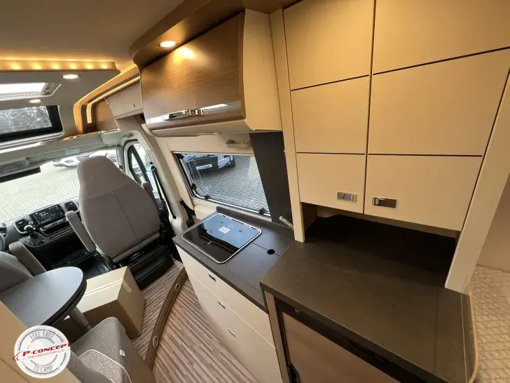 Fahrzeugbild Malibu Van Diversity 640 LE K charming GT skyview *junger Gebrauchtwagen* #12