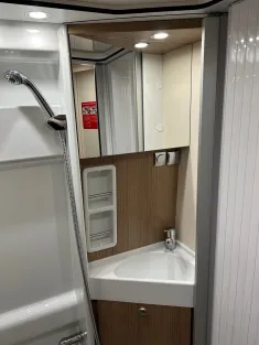 Bild 15 Malibu Charming GT skyview 640 LE RB