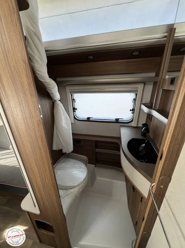 Fahrzeugbild Hymer Eriba Touring 560 Ganz junger Mietwohnwagen #7
