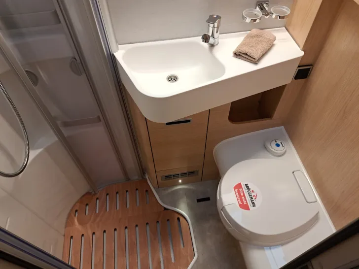 Fahrzeugbild Hymer B-Klasse MC T BlackLine 600 Premium, Arktis, Autark #18