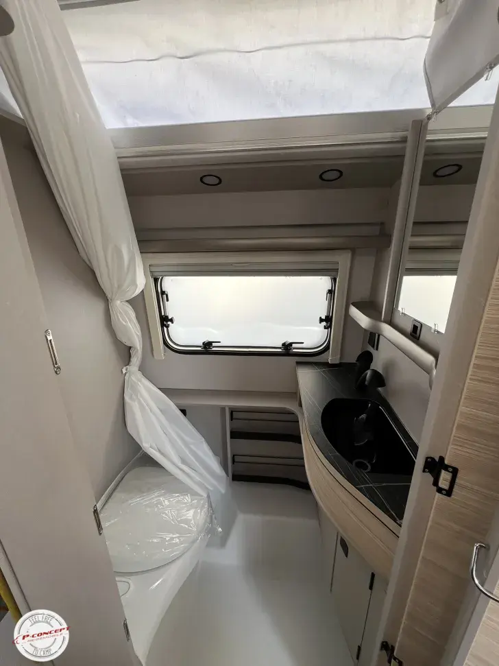 Fahrzeugbild Hymer Eriba Touring 560 Ganz junger Mietwohnwagen #8