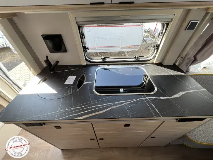 Fahrzeugbild Hymer Eriba Touring 560 Ganz junger Mietwohnwagen #9
