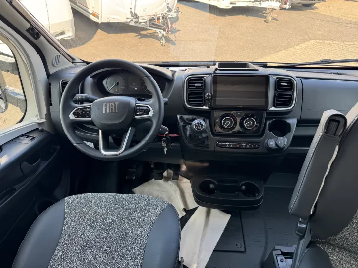 Fahrzeugbild Bürstner Lyseo Time Skyline 690 G Skyline - Sofort verfügbar! #5