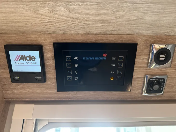 Fahrzeugbild Eura Mobil Profila T 696 EB Mondial-Plus - EINZELSTÜCK - #15