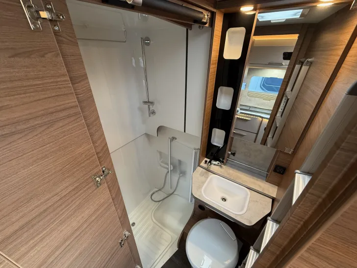 Fahrzeugbild Knaus TOURER VAN VANSATION 500 MQ, SAT,TV,NAVI,UVM... #12