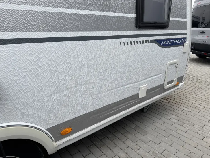 Fahrzeugbild LMC Vivo 470 D #5