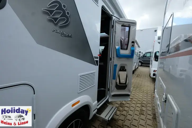 Fahrzeugbild Knaus L!VE WAVE 650 MF Platinum Selection 140 PS Schalter #5