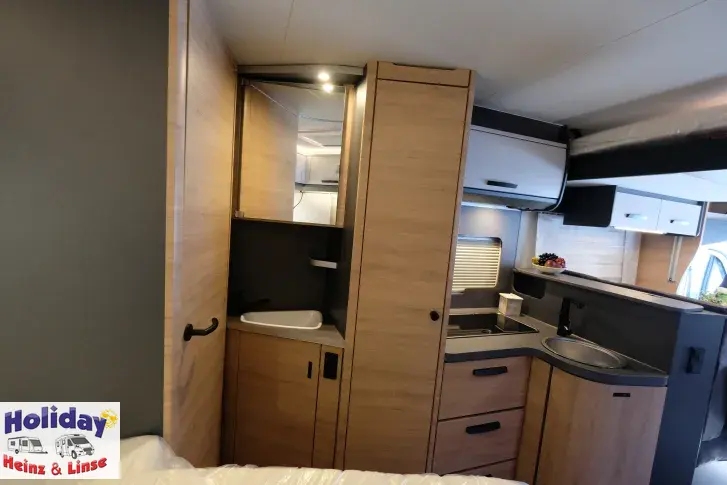 Fahrzeugbild Knaus L!VE WAVE 650 MF Platinum Selection 140 PS Schalter #17