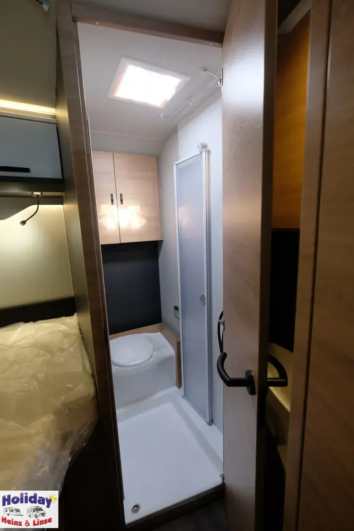 Fahrzeugbild Knaus L!VE WAVE 650 MF Platinum Selection 140 PS Schalter #18