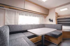 Bild 10 Dethleffs Nomad 560 FMK **PREISVORTEIL: 3.306 EURO**