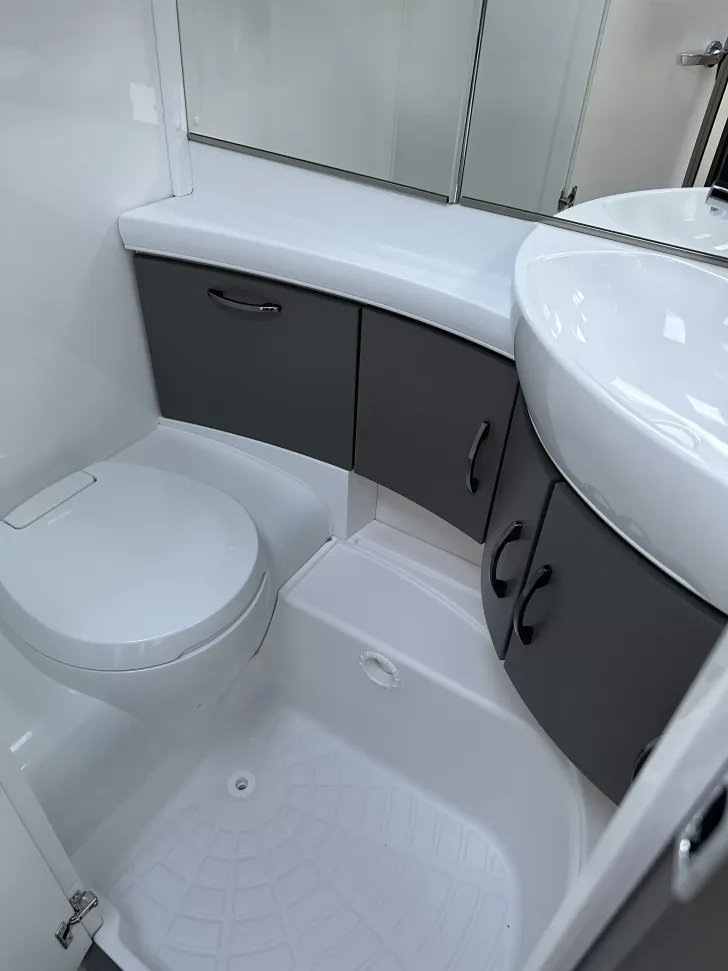 Fahrzeugbild Hobby Excellent Edition 540 UL #14