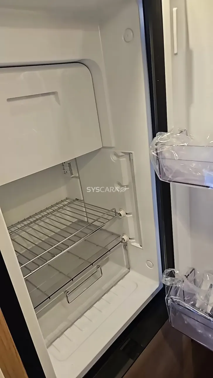 Fahrzeugbild Malibu Van comfort 600 DB Navi-Bullaugen #15