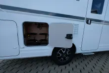 Fahrzeugbild Weinsberg CaraSuite 650 MF 140 PS Schalter #9