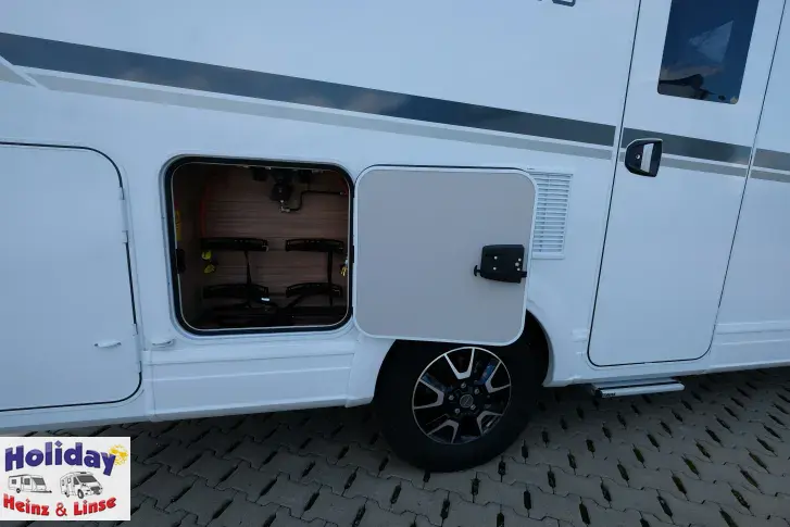 Fahrzeugbild Weinsberg CaraSuite 650 MF 140 PS Schalter #9