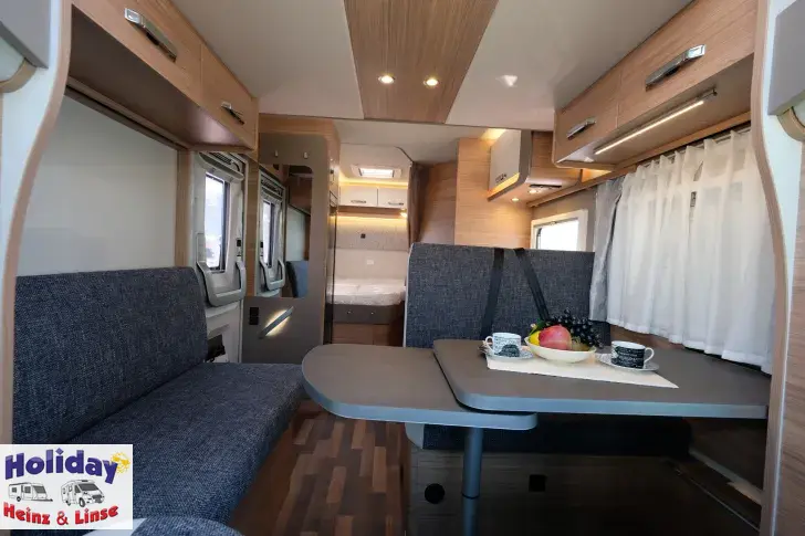 Fahrzeugbild Weinsberg CaraSuite 650 MF 140 PS Schalter #11