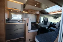 Fahrzeugbild Weinsberg CaraSuite 650 MF 140 PS Schalter #13