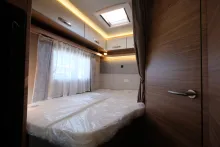 Fahrzeugbild Weinsberg CaraSuite 650 MF 140 PS Schalter #17