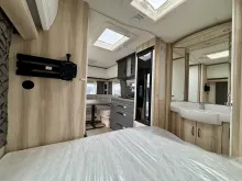 Fahrzeugbild Hobby De Luxe 460 UFe #11