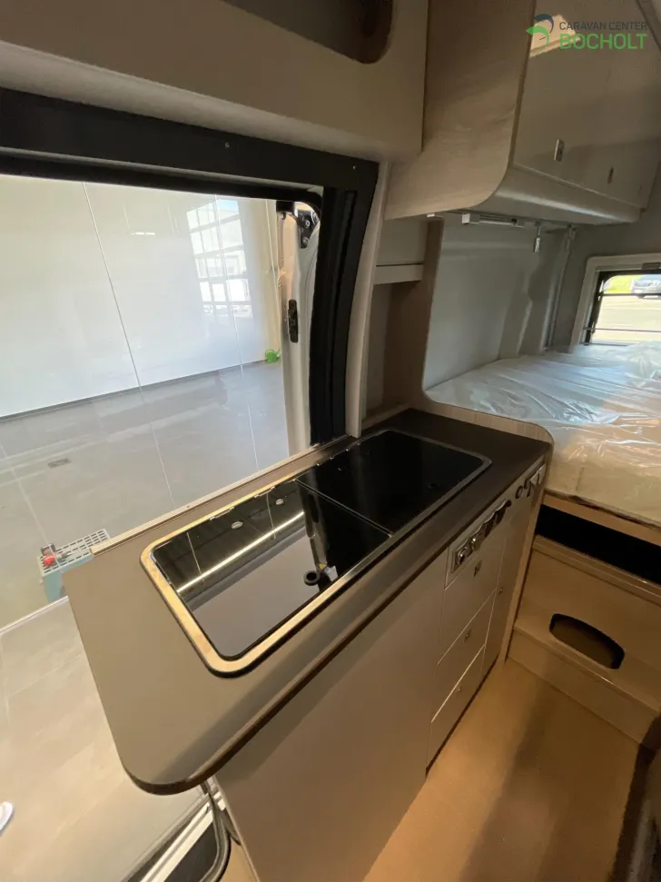 Fahrzeugbild Bürstner LINEO C 550 Brava 130 PS / Dieselheizung #11