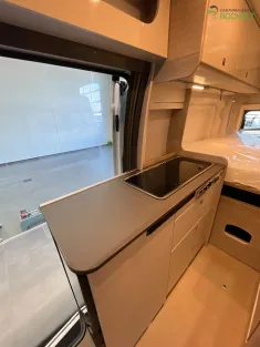 Bild 11 Bürstner LINEO C 590 Brava Automatik / Gästebett