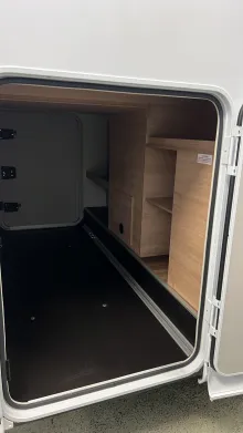 Heckgarage Knaus L!VE TI 700 MEG Care Drive Advance