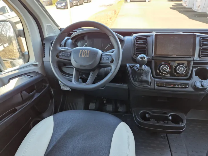 Fahrzeugbild Roller Team Livingstone Sport Duo *SOLAR*MARKISE*RFK* #16