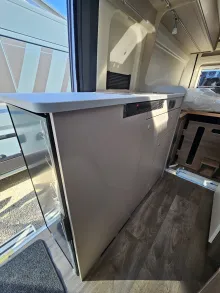 Fahrzeugbild Carado pro CV 640 Automatik|Markise|Combi 6E|Alu-Räder #12