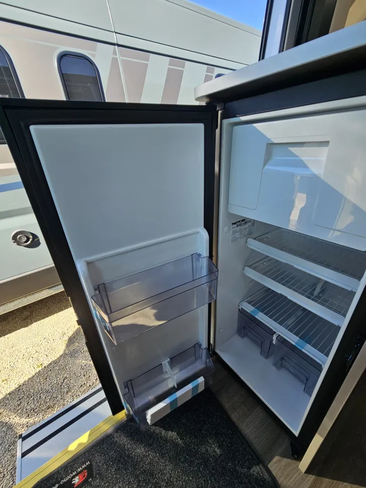 Fahrzeugbild Carado pro CV 640 Automatik|Markise|Combi 6E|Alu-Räder #13
