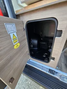Fahrzeugbild Carado pro CV 640 Automatik|Markise|Combi 6E|Alu-Räder #20
