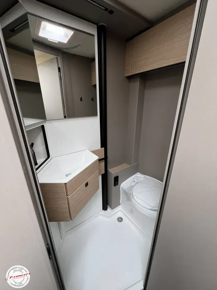 Fahrzeugbild Bürstner Campeo TD 676 G *junger Gebrauchtwagen* #16