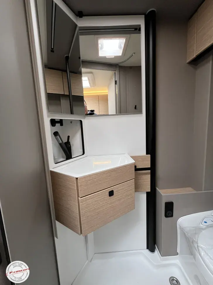 Fahrzeugbild Bürstner Campeo TD 676 G *junger Gebrauchtwagen* #18