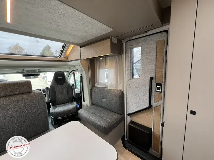 Fahrzeugbild Bürstner Campeo TD 676 G *junger Gebrauchtwagen* #22