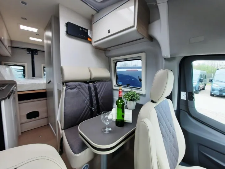 Fahrzeugbild Bürstner Lineo C 590 #7