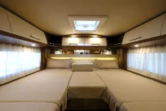 Bild 16 Carthago C-Tourer 143 LE/Einzelbetten/Garage/Klima/Solar