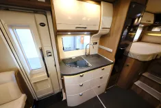 Bild 18 Carthago C-Tourer 143 LE/Einzelbetten/Garage/Klima/Solar